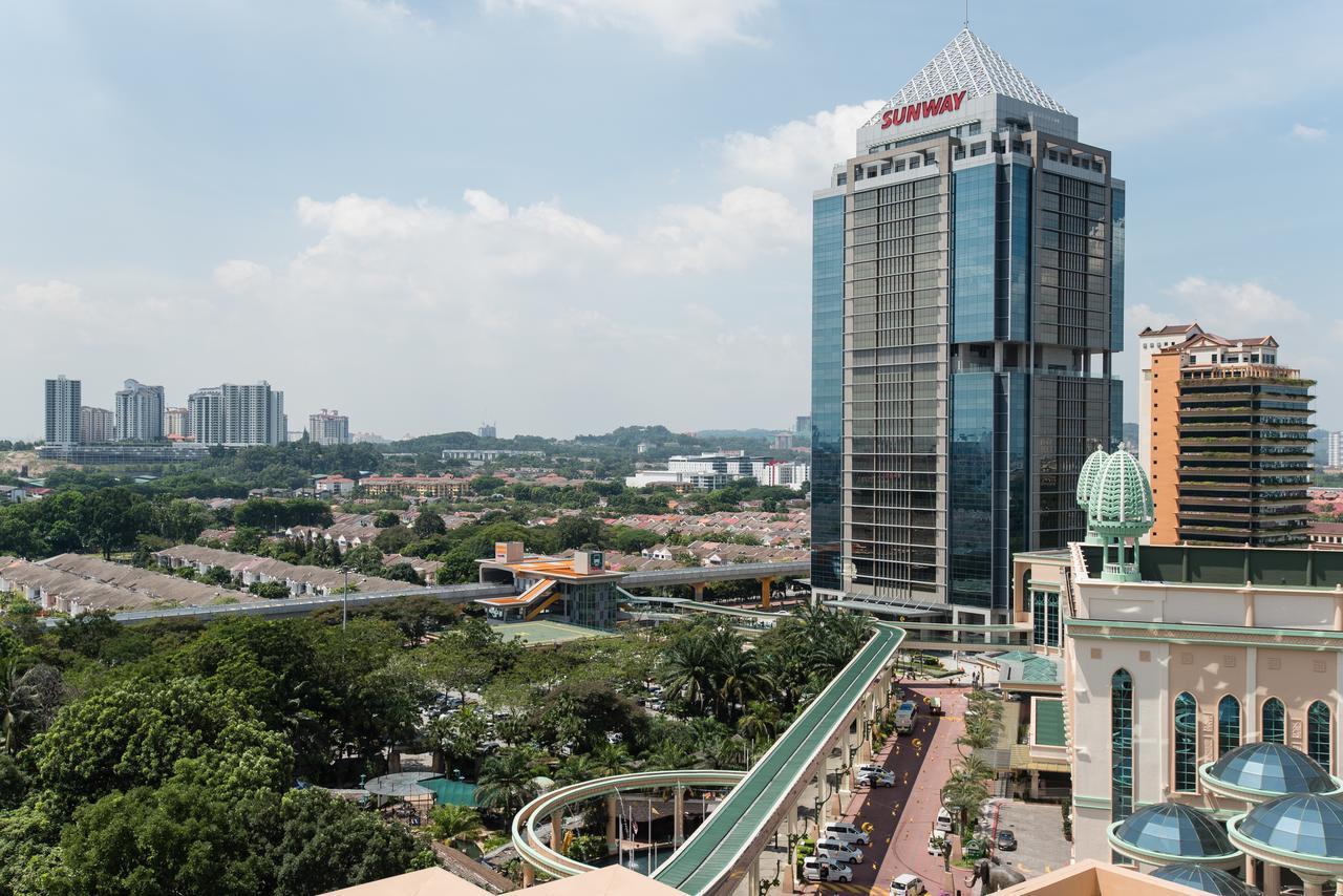 W Studio Resort Suites Petaling Jaya Buitenkant foto