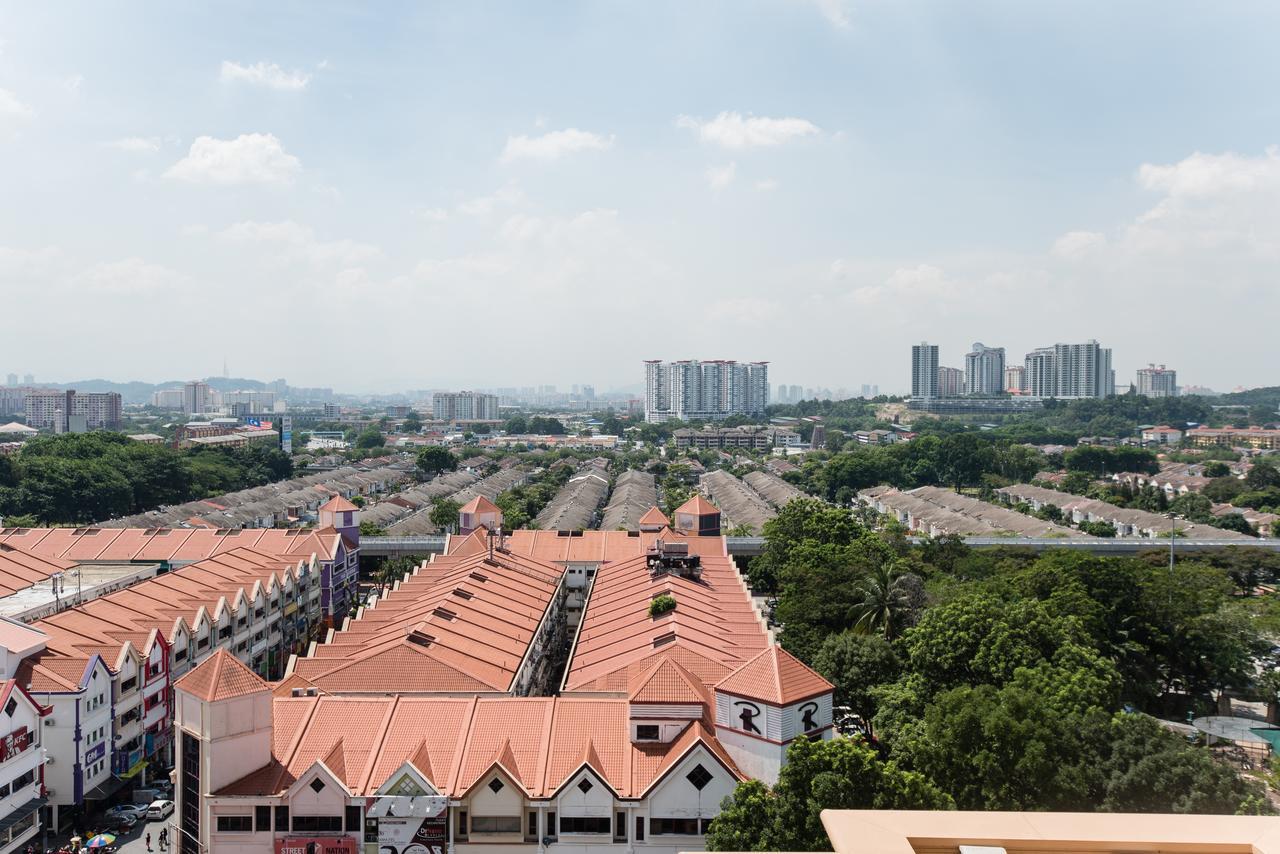 W Studio Resort Suites Petaling Jaya Buitenkant foto