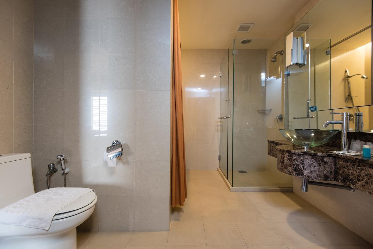 W Studio Resort Suites Petaling Jaya Buitenkant foto